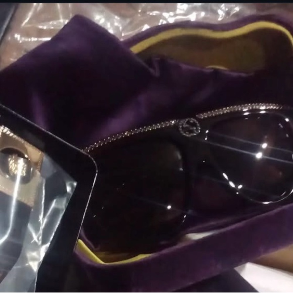 Elegant Gucci Ultimate Bling Black Swarovski Sunglasses NWT Limited Edition